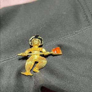 Avon scarecrow Brooch